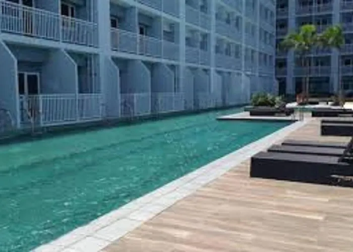 Bay View W/ Balcony, Netflix, 200mb Wi-fi Apartahotel Manila
